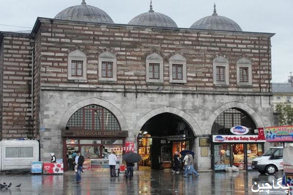 ورودی بازار ادویه استانبول