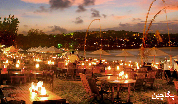 فضای رمانتیک رستوران ساحلی جیمباران در بالی