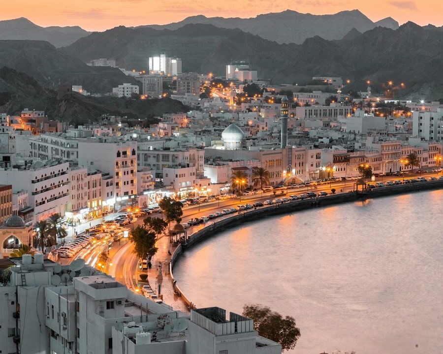 مهاجرت سریع و آسان به عمان از طریق شرکت مهاجرتی ایوان